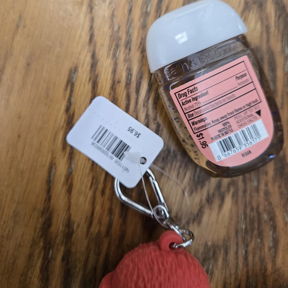 🍨🤲NWT‼️Bath & Body Works Ice Cream Cone Holder w/ Hand Sanitzers